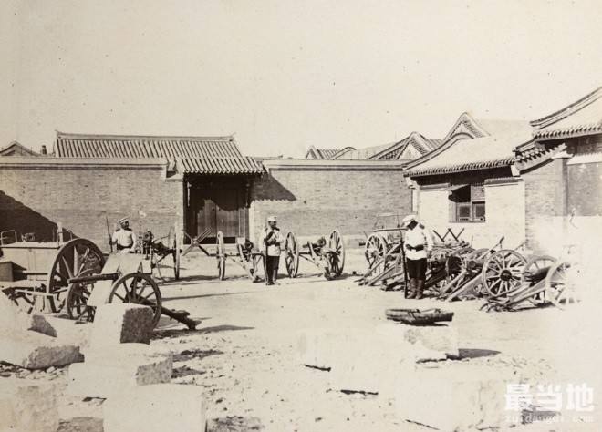 1900年一伙强盗来到中国，在烧杀抢掠之余拍下了这组照片-6.jpg