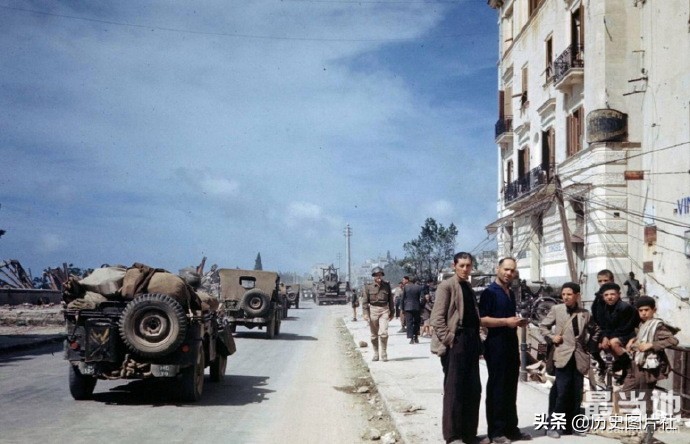 二战期间的意大利老照片，1944年被盟军攻占的加埃塔地区-4.jpg