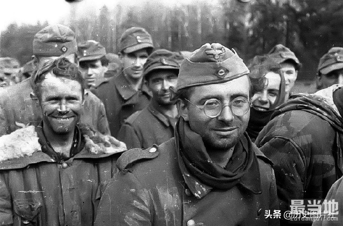 老照片：二战期间，被盟军俘虏的德军战俘-1.jpg