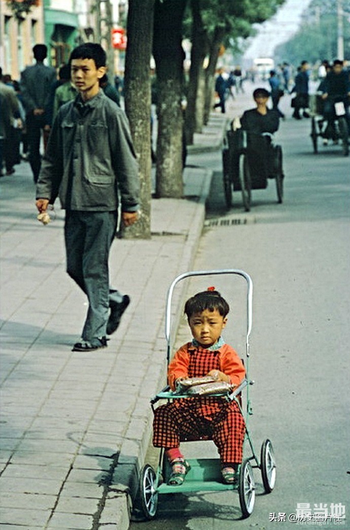 老照片：法国人拍摄1973年的中国生活-6.jpg