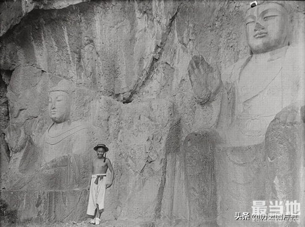 河南省洛阳市老照片，1907年法国汉学家镜头下的龙门石窟-7.jpg