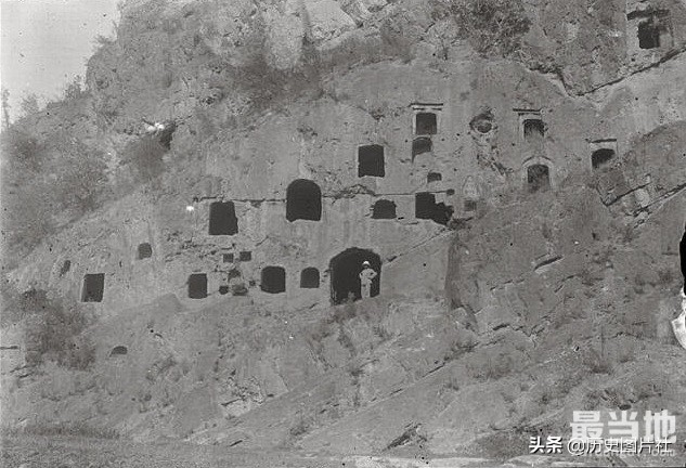 河南省洛阳市老照片，1907年法国汉学家镜头下的龙门石窟-2.jpg