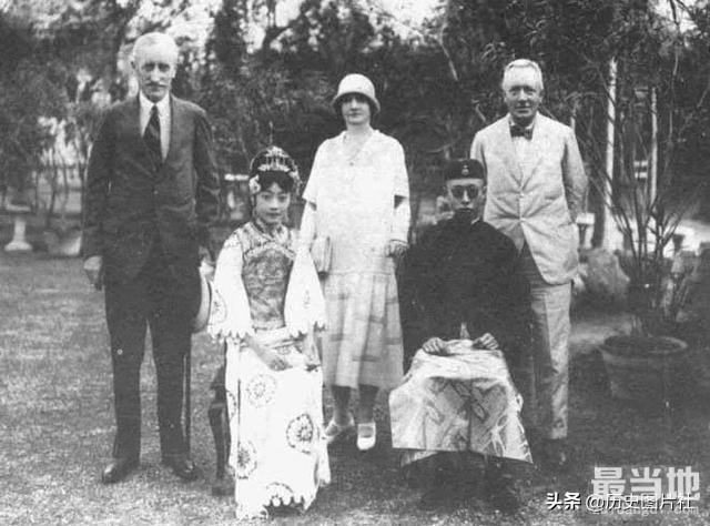 末代皇帝溥仪和皇后婉容珍贵老照片-10.jpg