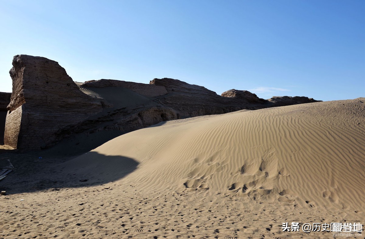 大漠遗迹黑城遗址，古丝绸之路上的重要城市-2.jpg