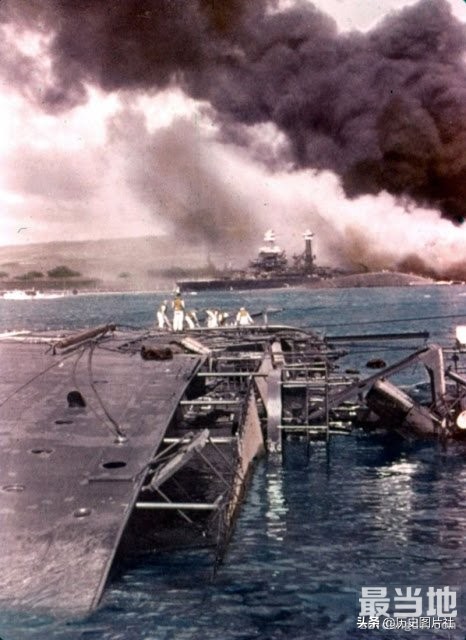 1941年12月日本皇家海军偷袭珍珠港，战地记者拍下了这组照片-6.jpg