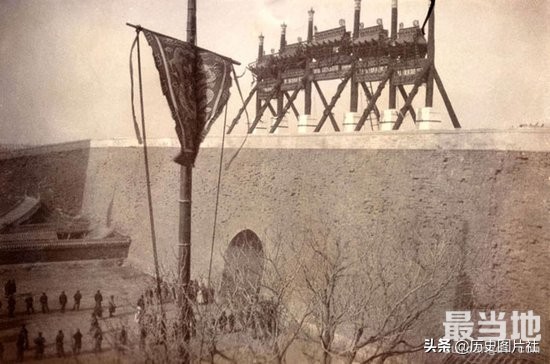 实拍：1902年，慈禧太后和光绪皇帝回銮时的壮观景象-3.jpg