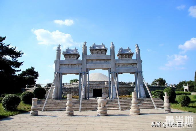 辽宁省抚顺县元帅林张学良为其父而修建，因形势变化终成空陵-4.jpg