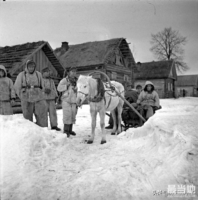 老照片：1942年苏联战场上的德军士兵-8.jpg