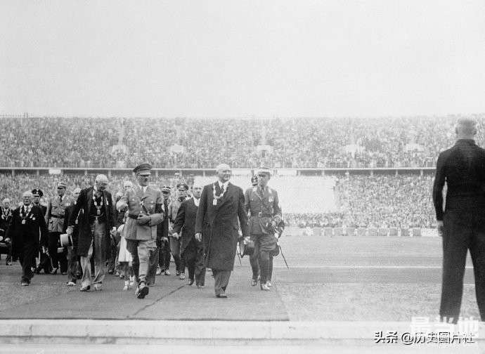 1936年第11届奥运会在德国柏林举行，图9欢迎中国代表团-8.jpg