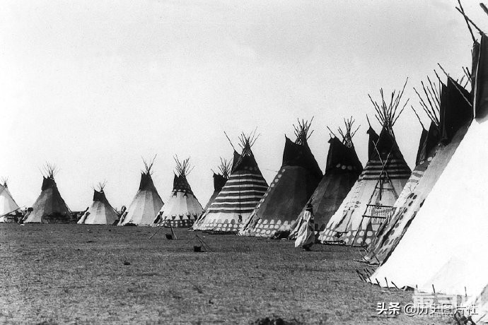 老照片：百年前生活在加拿大的印第安人（约1900年）-3.jpg