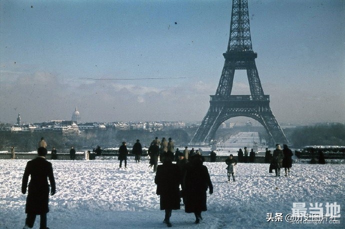 老照片：1941年巴黎的冬天，白雪覆盖美极了-2.jpg