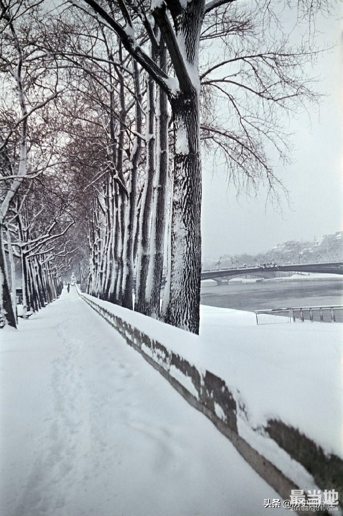 老照片：1941年巴黎的冬天，白雪覆盖美极了-9.jpg
