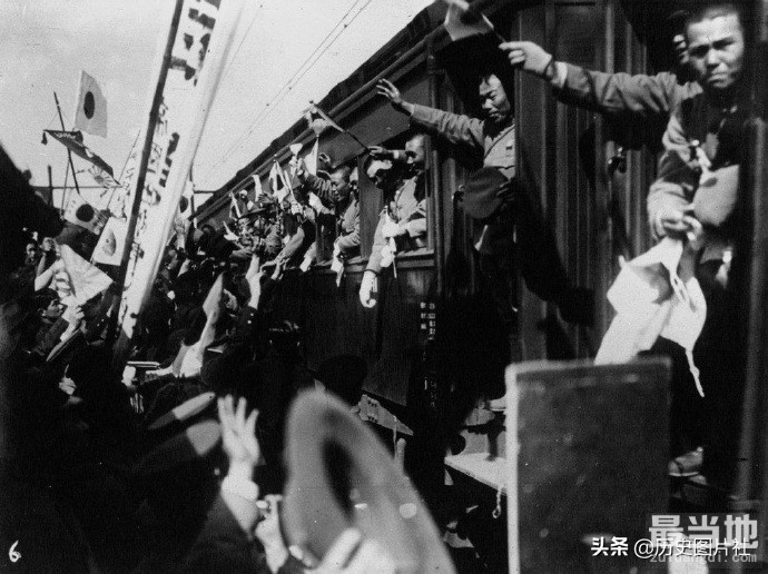 老照片直击1932年的日本，野心勃勃，大量侵华力量即将派遣中国-3.jpg