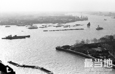 80年代上海老照片：苏州河风光，上海电视塔远没有东方明珠霸气-8.jpg