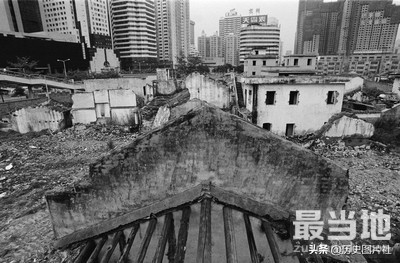 90年代的深圳老照片：外来打工者的聚集地，图8建造中的世界之窗-1.jpg