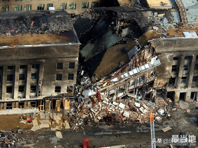 美国911事件珍贵图集：震惊世界的一天，世贸大厦浓烟滚滚-10.jpg