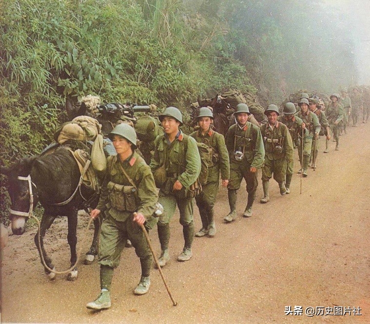对越自卫反击战珍贵瞬间：令敌人闻风丧胆的中国人民解放军-6.jpg