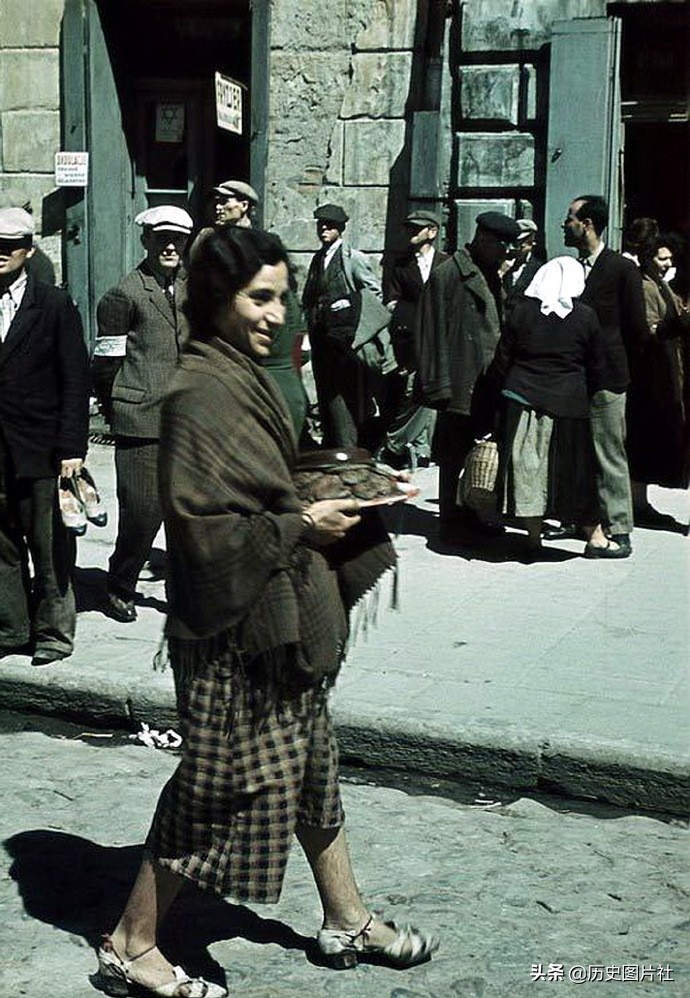 1941年生活在华沙的犹太人，两年后遭到灭绝性的杀戮-9.jpg