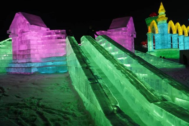 比哈尔滨更大的冰雪大世界明天开园，就在吉林长春，十分漂亮-8.jpg