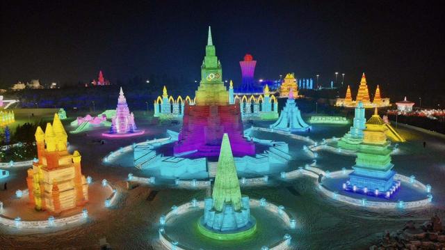 比哈尔滨更大的冰雪大世界明天开园，就在吉林长春，十分漂亮-9.jpg