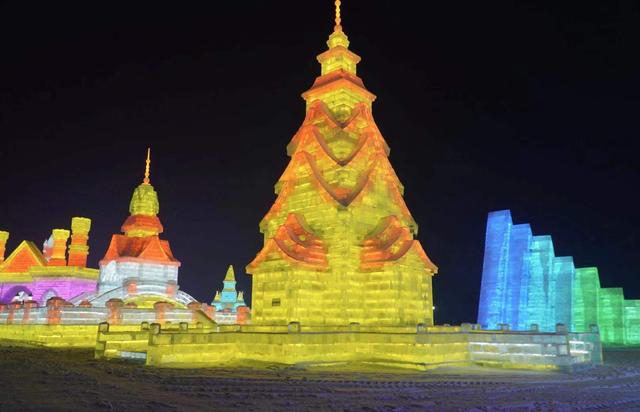 比哈尔滨更大的冰雪大世界明天开园，就在吉林长春，十分漂亮-12.jpg