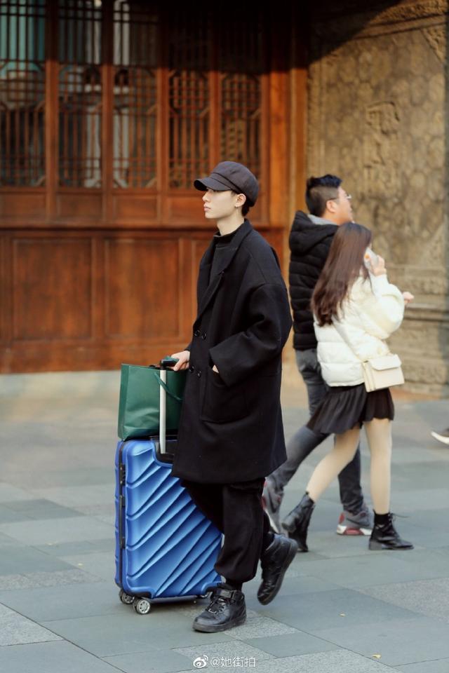 成都街拍：男友穿搭图集分享-16.jpg