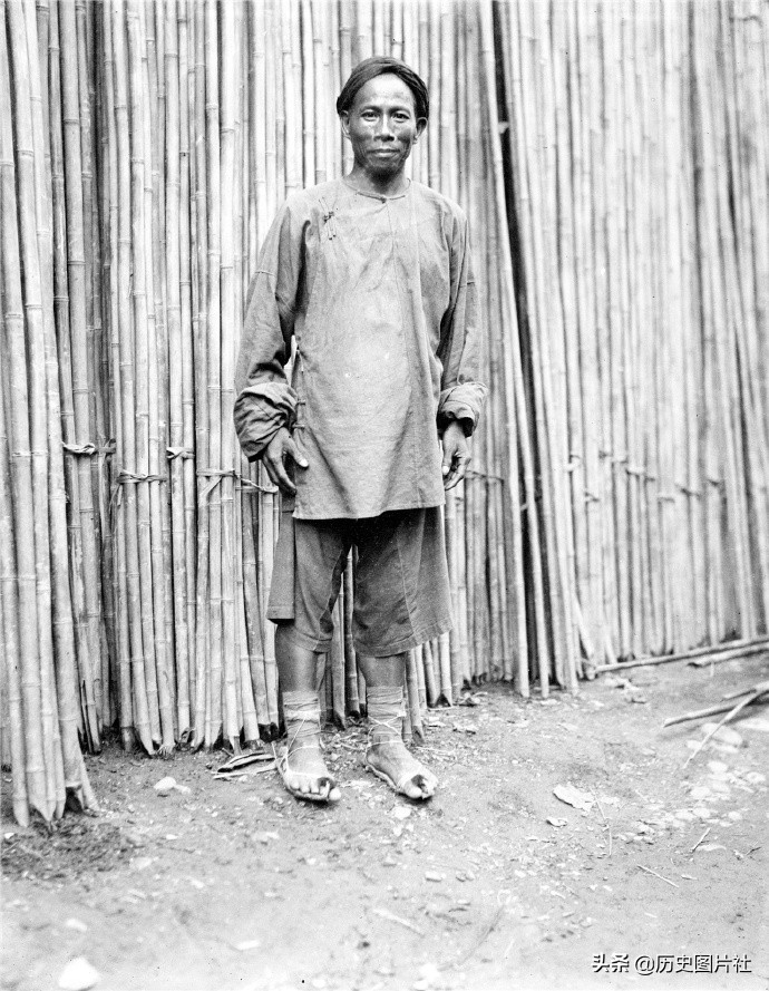 百年前的成都：美国人拍摄生活在社会底层的贫苦百姓-10.jpg