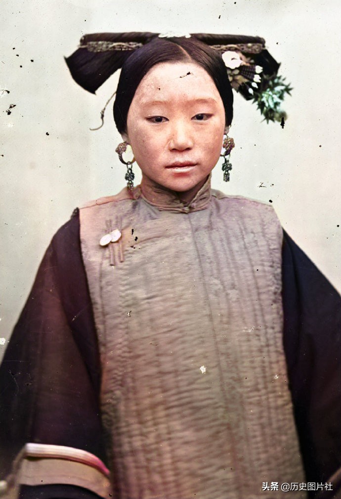 外国人拍摄百年前的中国女性，汉女和满女哪个更漂亮-10.jpg