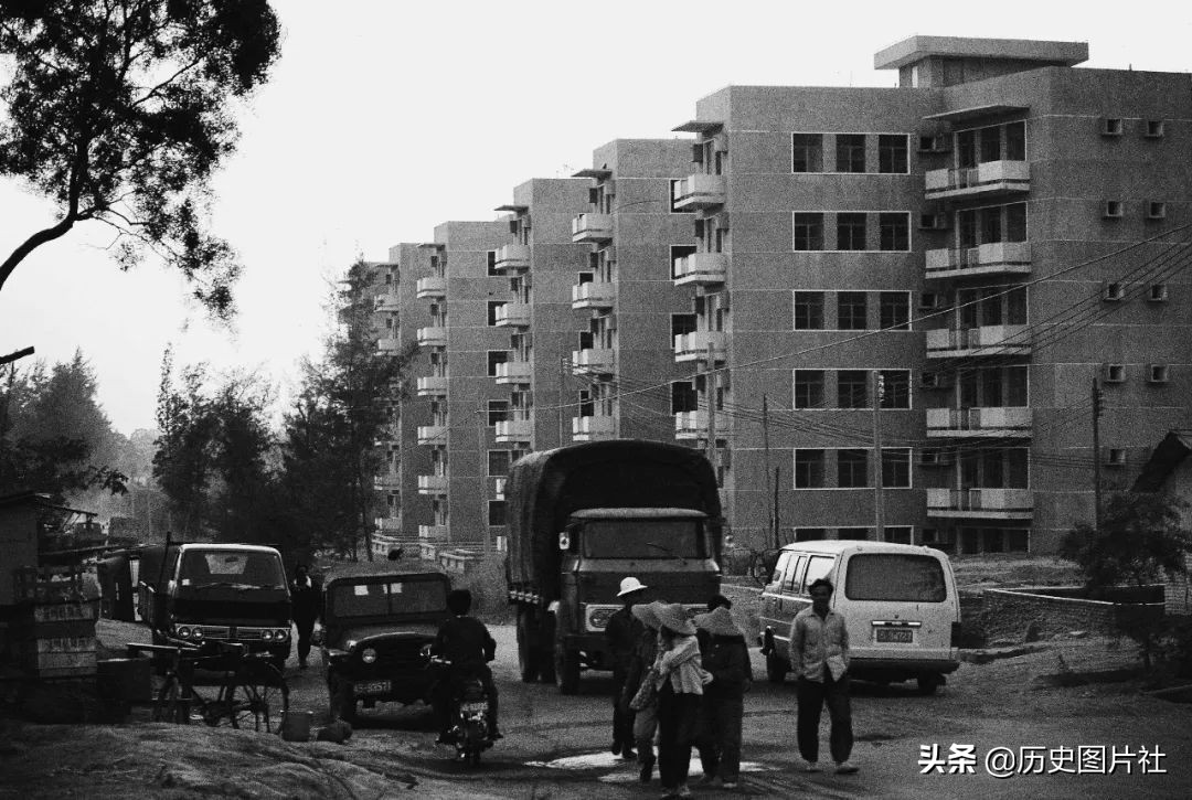 40年前的深圳老照片，名不经传的小渔村成为大都市-4.jpg