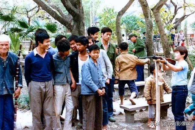 80年代的中国：生活节奏缓慢的城市生活-2.jpg
