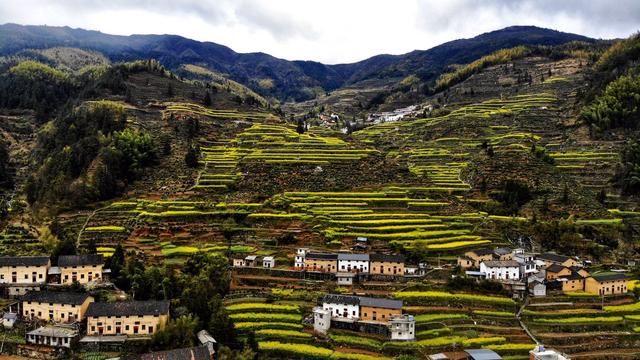 安徽藏在深山里的古村落，风景秀美未被游客发现，堪称世外桃源-3.jpg
